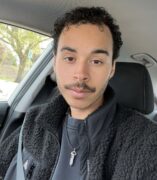 Photo of Lee